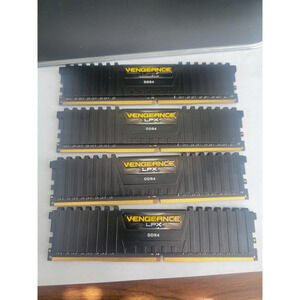 CMK16GX4M4A2666C16 Corsair Vengeance Lpx PC4-21300 DDR4-2666MHz non-ECC DIMM